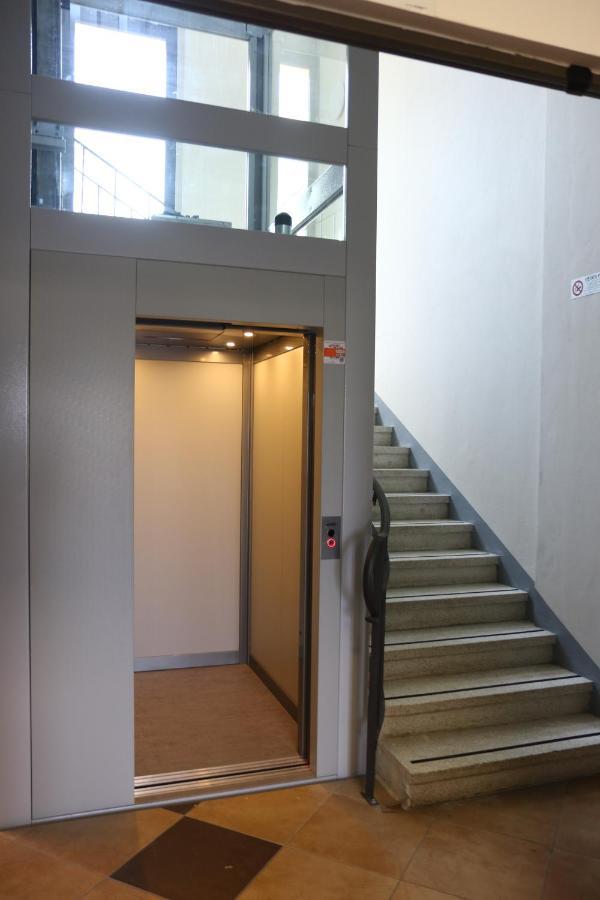 Student'S Hostel Parma Exterior foto